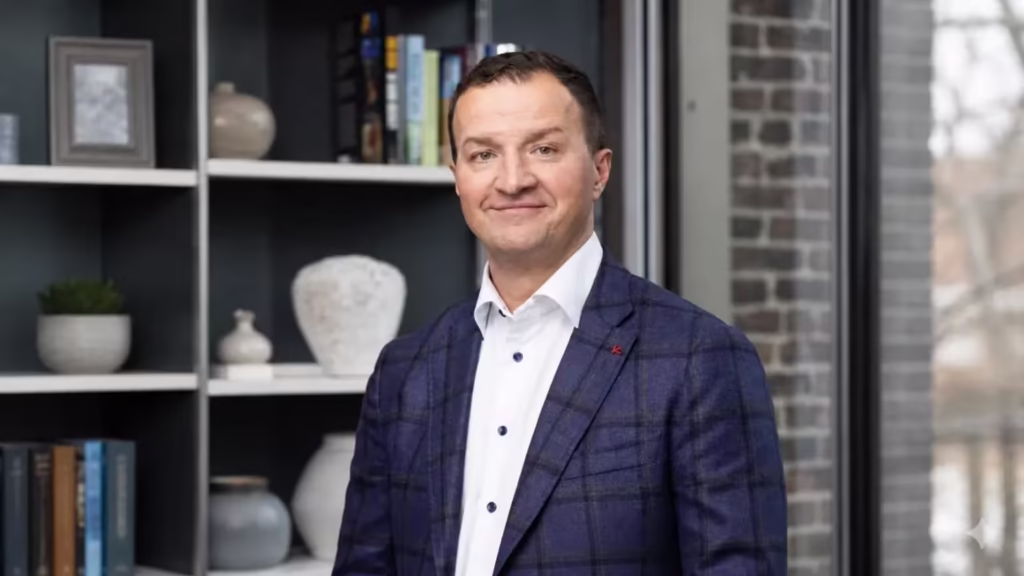 Dali Rajic, OpenAI's new CRO